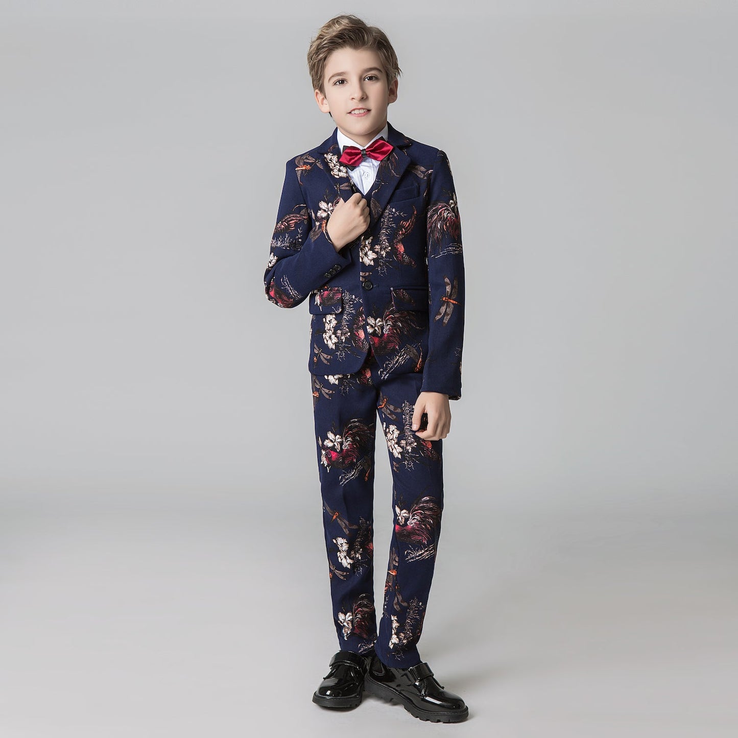 ly1216 Unique Design Slim Fit Modern 5 Piece Boys Suits