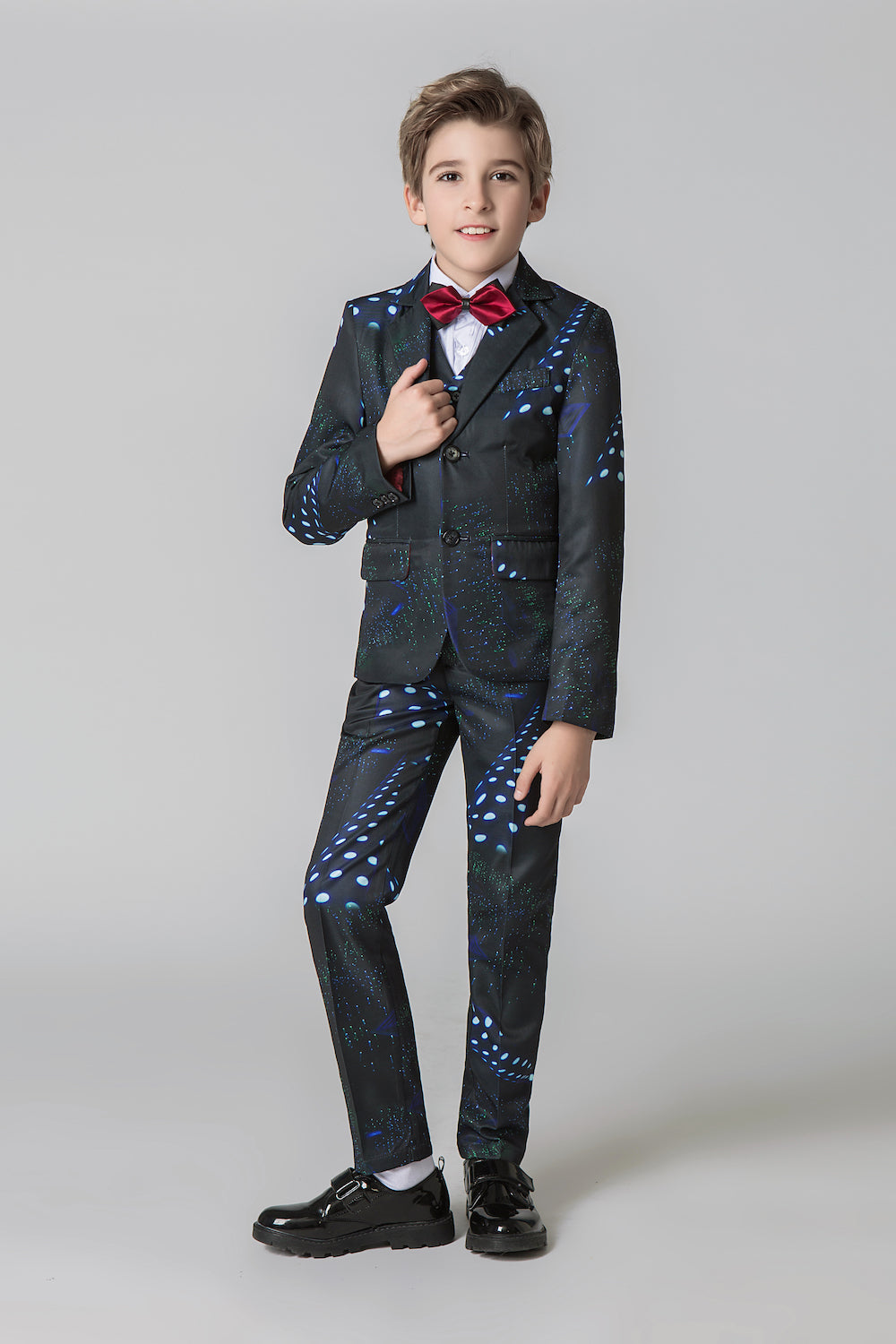 Unique Design Slim Fit Modern 5 Piece Boys Suits