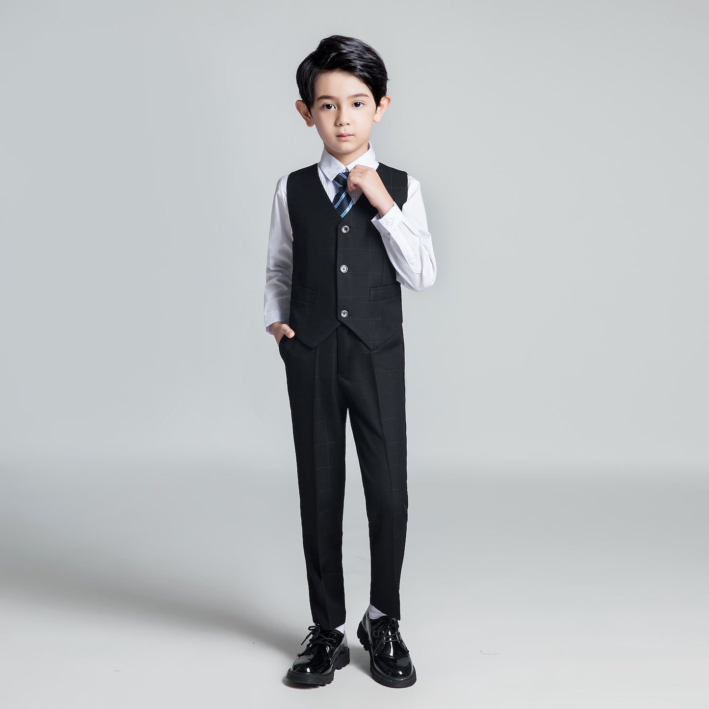 ly1237 Black Plaid Elegant 5 Piece Boys Suits