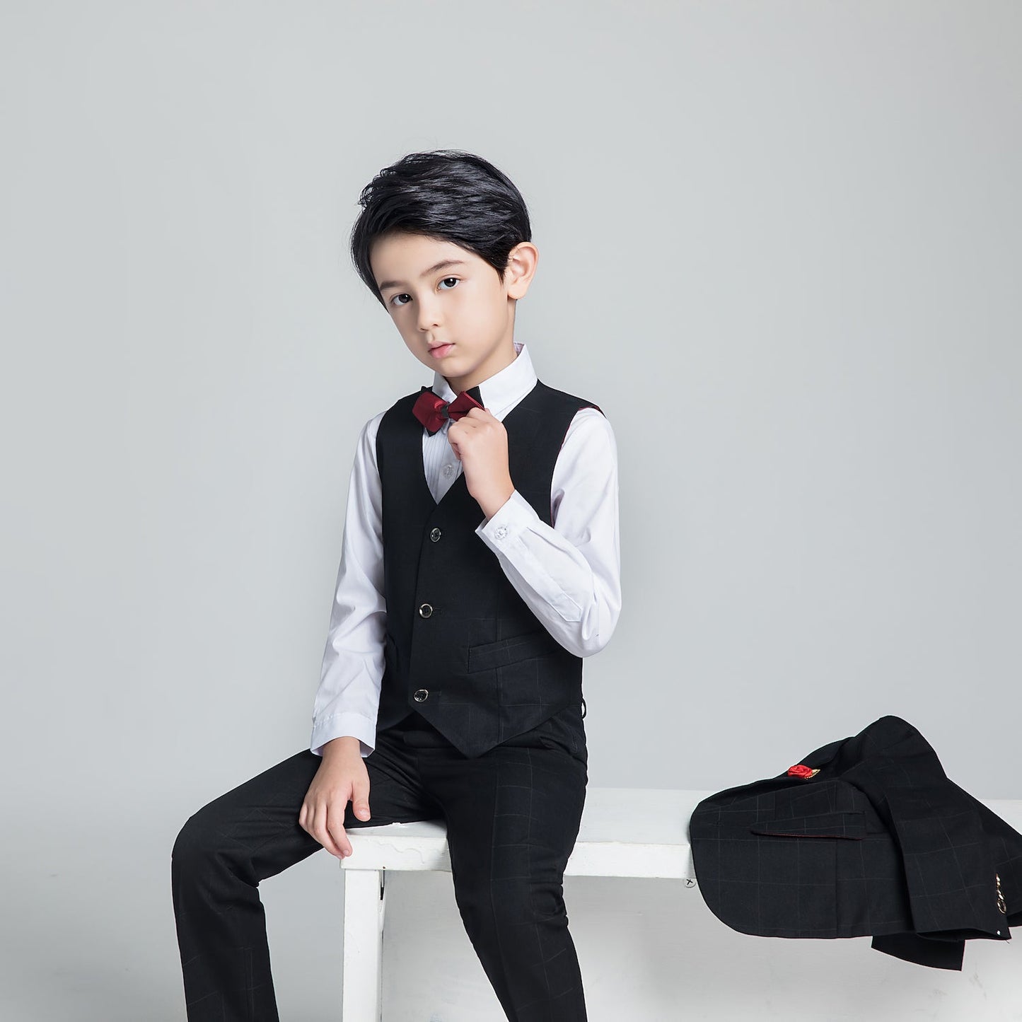 ly1237 Black Plaid Elegant 5 Piece Boys Suits