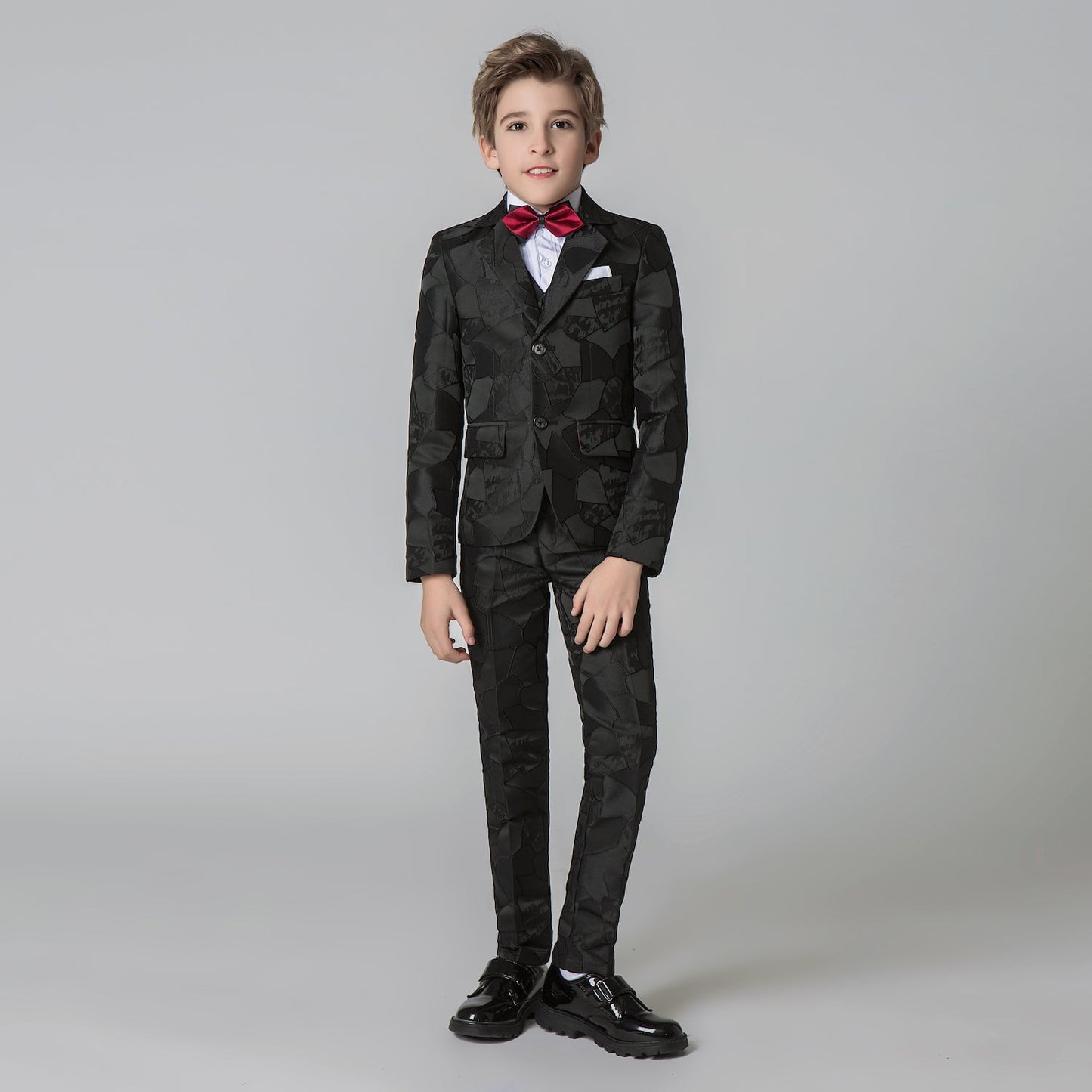 ly1220 Unique Design Slim Fit Modern 5 Piece Boys Suits