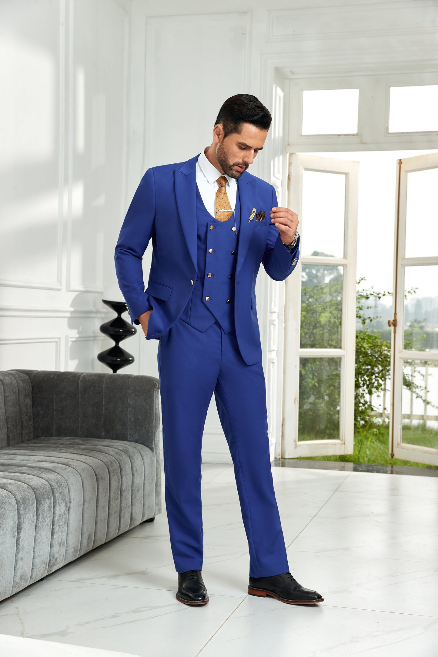 ly1081 Fashion Royal Blue Business 3 Pieces Men Suits